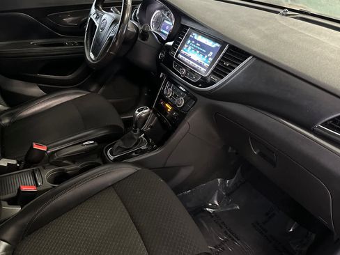 Used 2019 Buick Encore Preferred image 16