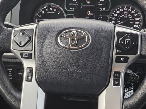 Used 2018 Toyota Tundra SR5 image 17