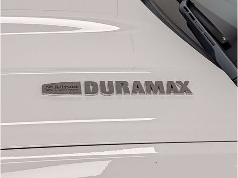 Used 2019 Chevrolet Silverado 2500 High Country w/ Duramax Plus Package AWD/4WD image 7
