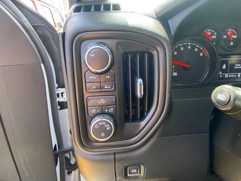 Used 2024 Chevrolet Silverado 1500 W/T w/ WT Value Package AWD/4WD image 16