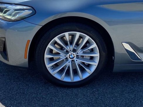 Used 2021 BMW 530i xDrive w/ Premium Package AWD/4WD image 11