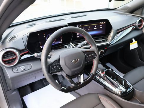 New 2026 Chevrolet Trax RS w/ Sunroof Package image 23