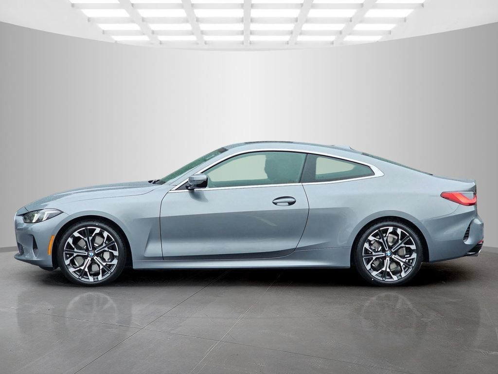 Used 2026 BMW 430i Coupe w/ Convenience Package RWD image 3
