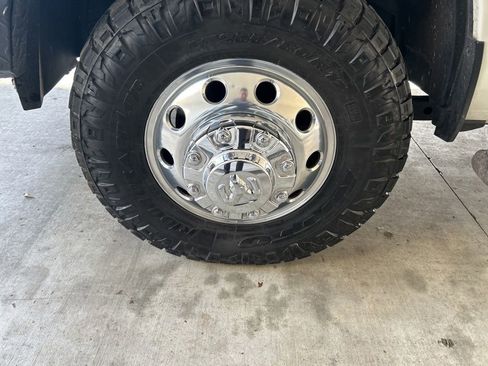 Used 2023 RAM 3500 Laramie image 16