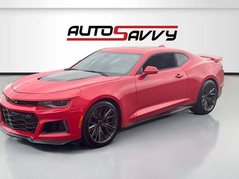 Used 2021 Chevrolet Camaro ZL1 RWD image 3