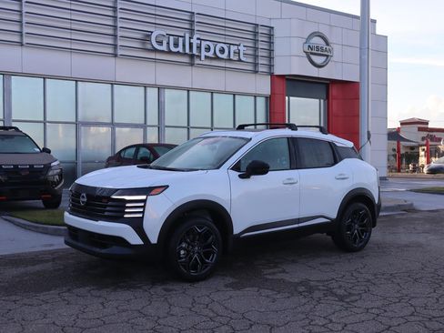 New 2026 Nissan Kicks SR w/ SR Premium Package FWD image 2
