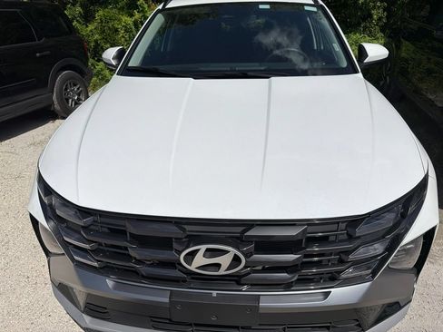 Used 2025 Hyundai Tucson SEL FWD image 3
