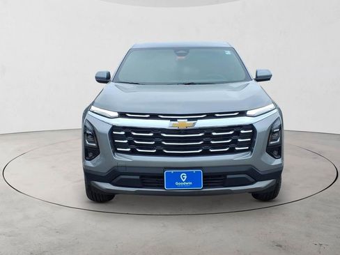 New 2026 Chevrolet Equinox LT w/ Convenience Package II image 2