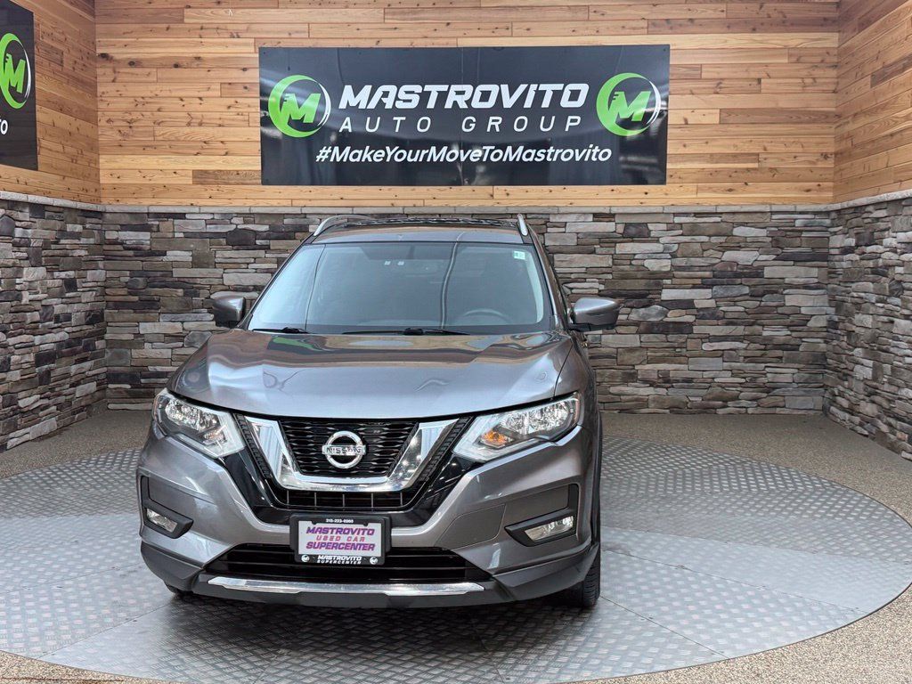 Used 2017 Nissan Rogue SV AWD/4WD image 5