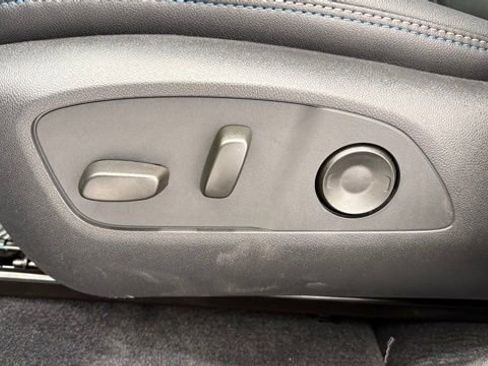 New 2026 Chevrolet Equinox EV LT FWD image 14