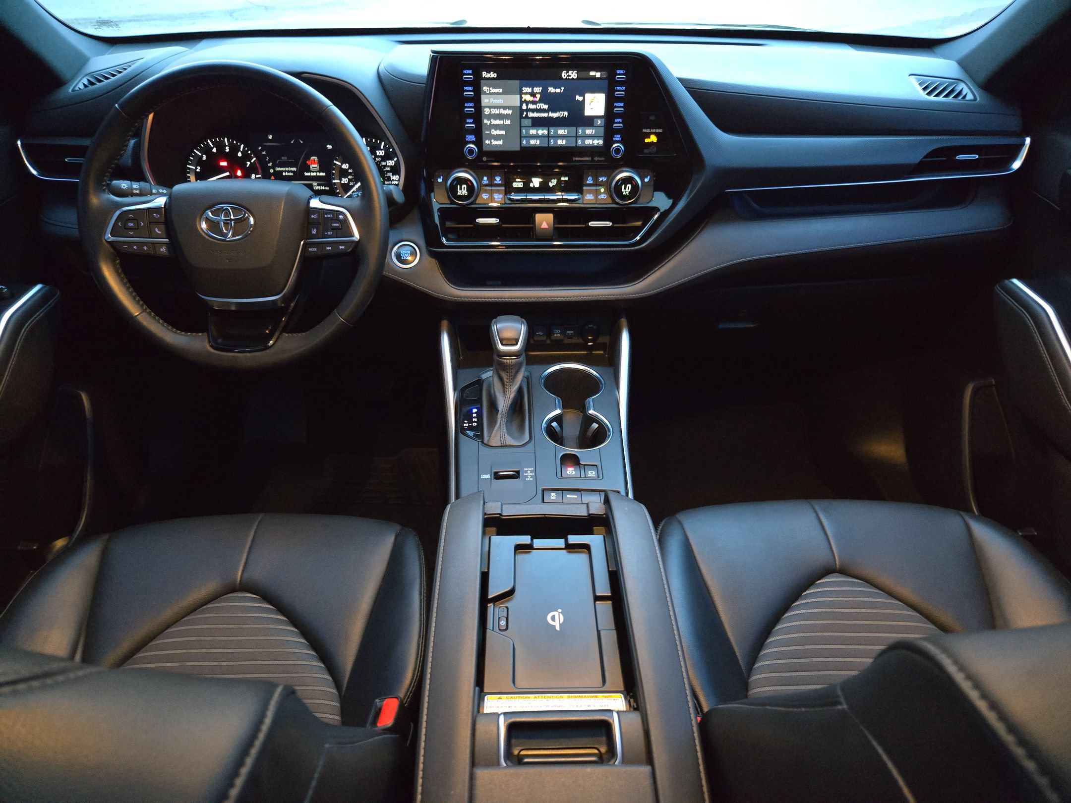 Used 2021 Toyota Highlander XSE FWD image 10