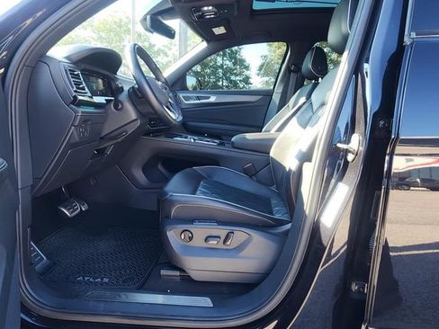 Used 2024 Volkswagen Atlas Cross Sport SEL Premium R-Line AWD/4WD image 10