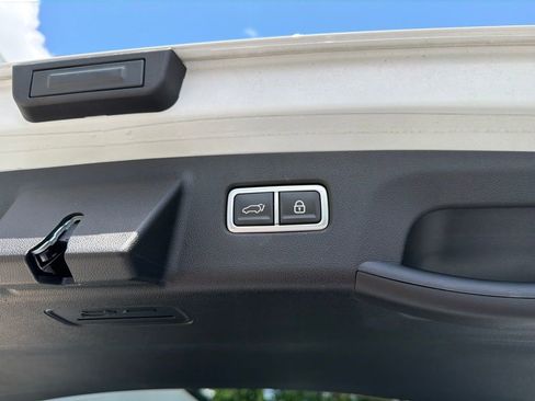 Used 2023 Kia Sorento SX FWD image 23