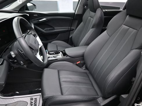Used 2025 Audi Q6 e-tron Premium Plus w/ Premium Plus AWD/4WD image 23
