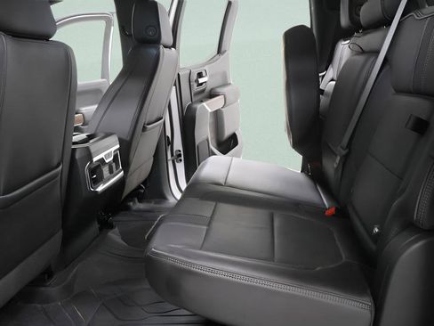 Used 2021 Chevrolet Silverado 1500 High Country w/ Technology Package image 28