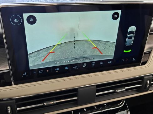 New 2026 Lincoln Corsair Premiere image 15