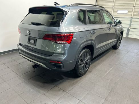Used 2022 Volkswagen Taos S FWD image 3