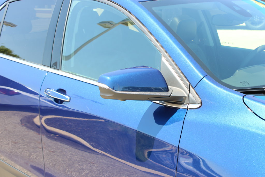 Certified 2023 Chevrolet Equinox Premier FWD image 2