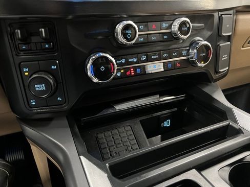 Used 2025 Ford F350 Lariat w/ Lariat Ultimate Package image 43