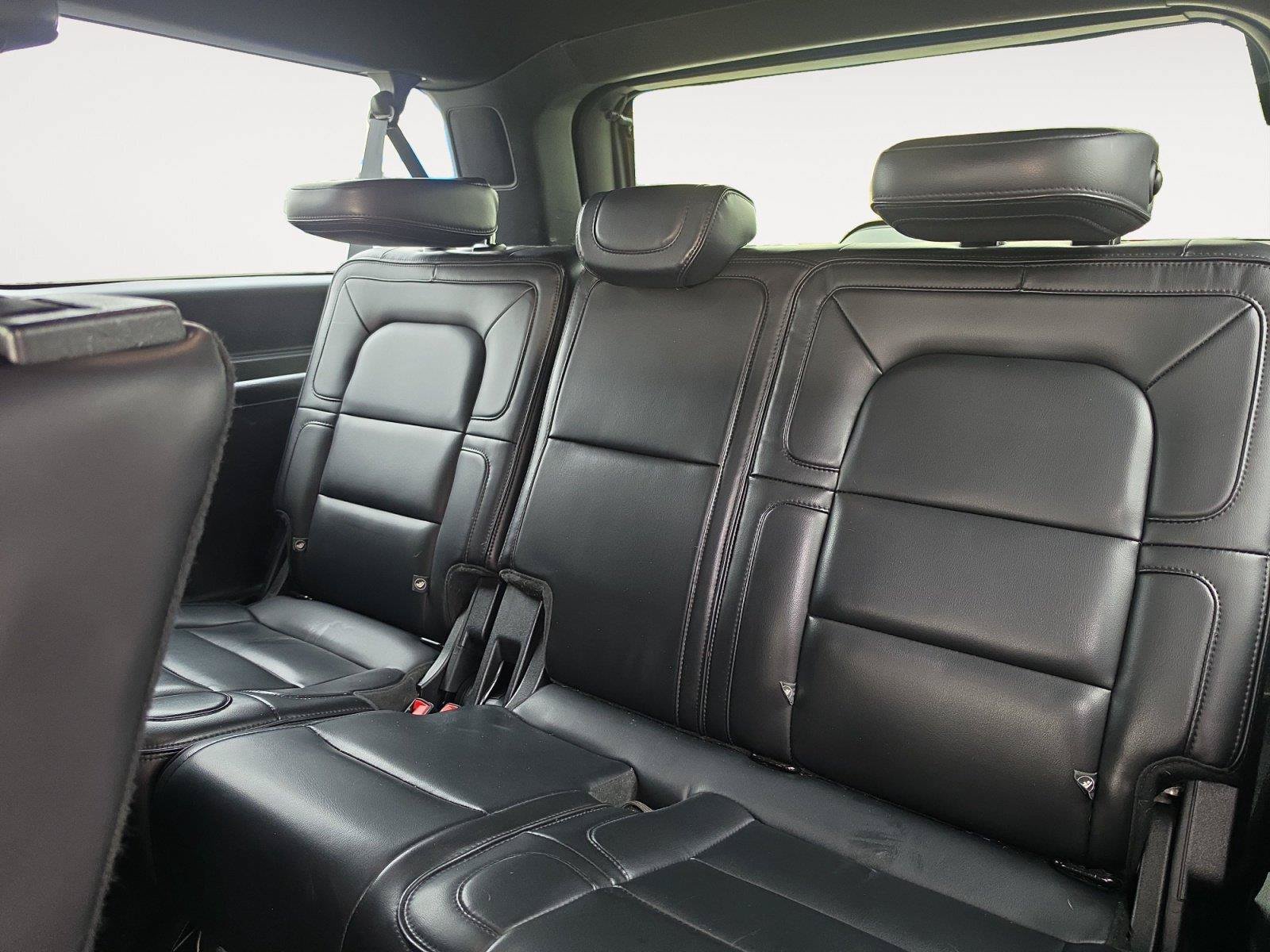 Used 2019 Lincoln Navigator L Reserve AWD/4WD image 13