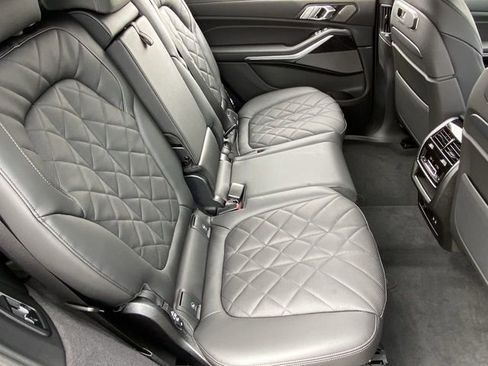 New 2025 BMW X7 xDrive40i w/ M Sport Package image 13
