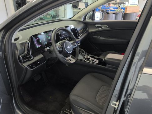 Certified 2023 Kia Sportage LX AWD/4WD image 17