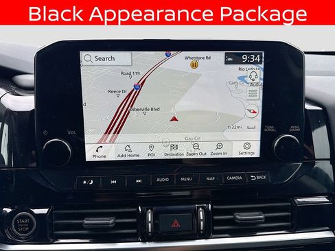 Used 2023 Nissan Pathfinder SL w/ Lighting Package (N92) FWD image 10