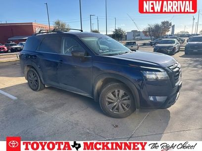 Used 2022 Nissan Pathfinder SV w/ SV Black Package