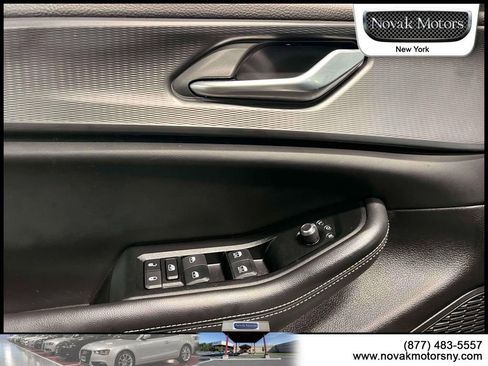 Used 2024 Jeep Grand Cherokee L Altitude image 18