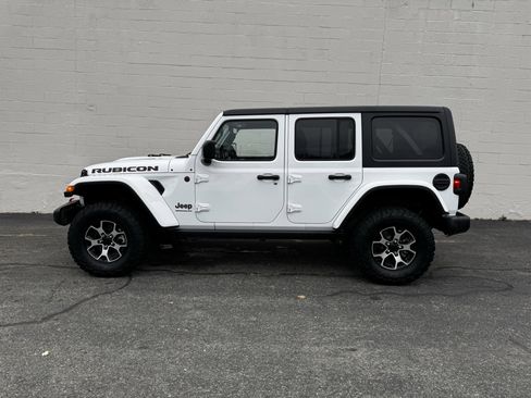 Used 2023 Jeep Wrangler Unlimited Rubicon image 2