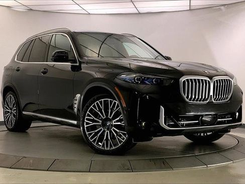 Used 2025 BMW X5 xDrive40i w/ Premium Package image 33
