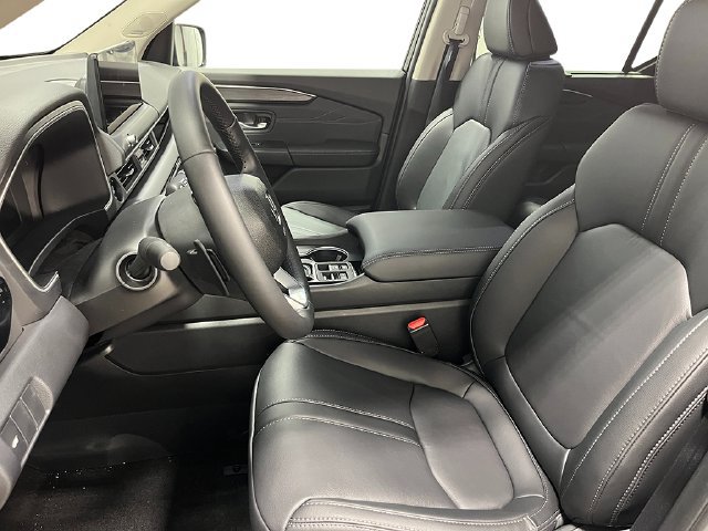 New 2026 Honda Pilot Touring image 11