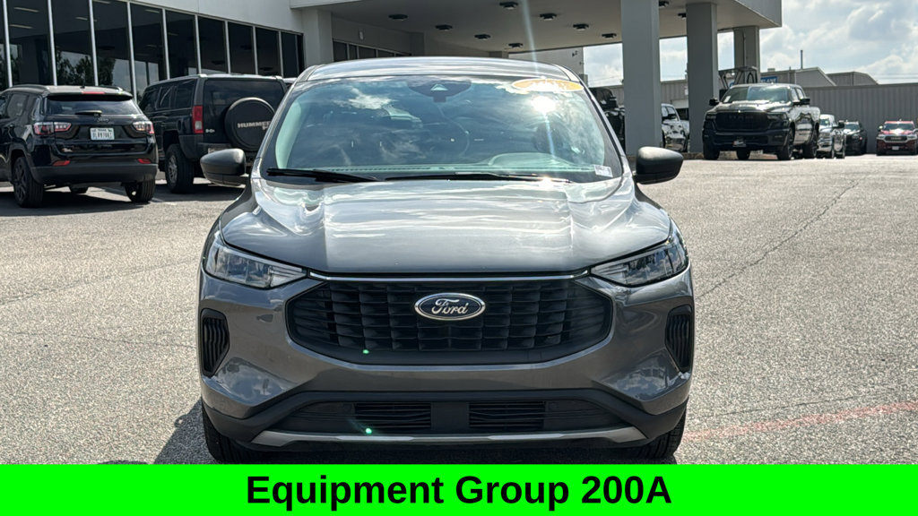 Used 2025 Ford Escape Active FWD image 2