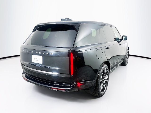 New 2026 Land Rover Range Rover Long Wheelbase SE AWD/4WD image 5