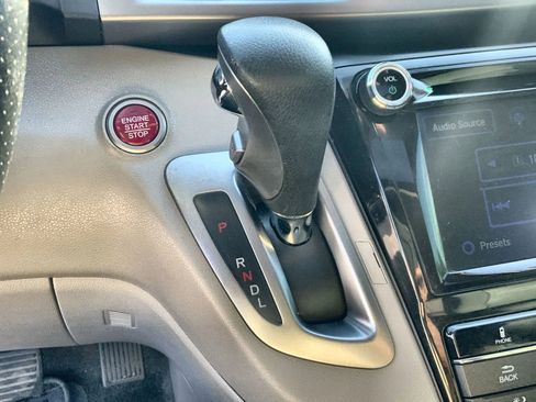 Used 2015 Honda Odyssey EX-L image 21