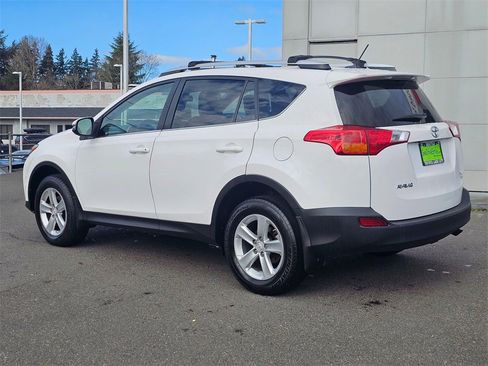Used 2013 Toyota RAV4 XLE image 5