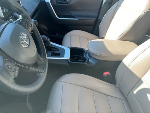 Used 2025 Toyota RAV4 LE FWD image 5