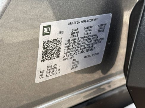 Used 2024 Chevrolet Trax ACTIV w/ Sunroof Package image 28