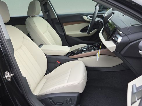 Used 2025 Audi A5 2.0T Premium w/ Convenience Package AWD/4WD image 14