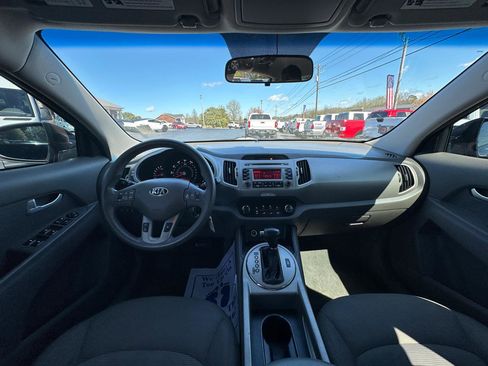 Used 2015 Kia Sportage LX image 10