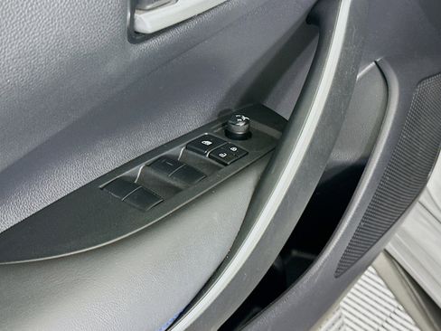 Used 2022 Toyota Corolla SE image 15