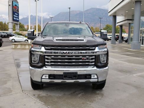 Used 2020 Chevrolet Silverado 3500 LTZ w/ LTZ Plus Package image 9