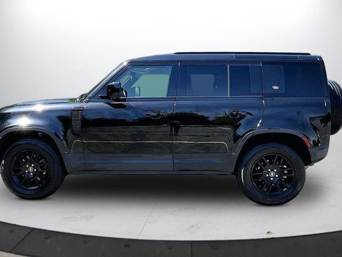 Used 2024 Land Rover Defender 110 S AWD/4WD image 5