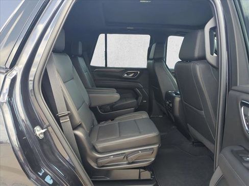 Used 2022 Chevrolet Tahoe Z71 w/ Luxury Package image 20