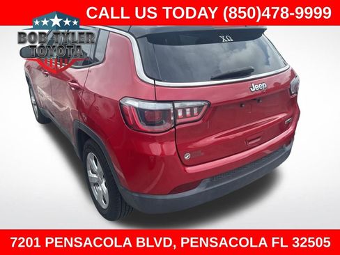 Used 2020 Jeep Compass Latitude image 1