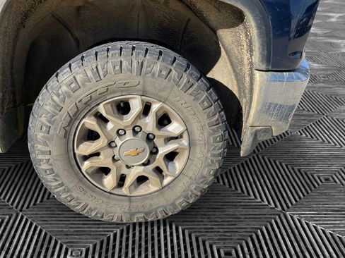 Used 2023 Chevrolet Silverado 2500 LT w/ Texas Edition image 16