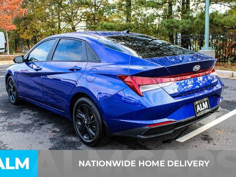 Used 2023 Hyundai Elantra Blue image 5