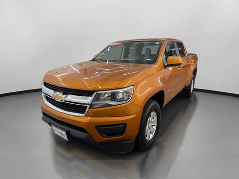 Used 2017 Chevrolet Colorado W/T w/ WT Convenience Package AWD/4WD image 4