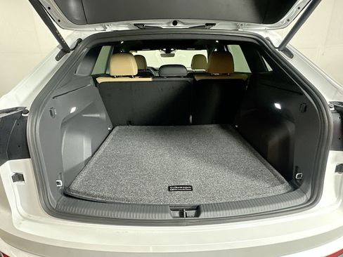 New 2026 Volkswagen Atlas Cross Sport SE image 24