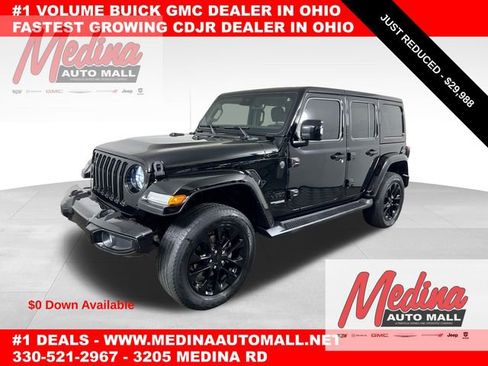 Used 2022 Jeep Wrangler Unlimited Sahara image 1